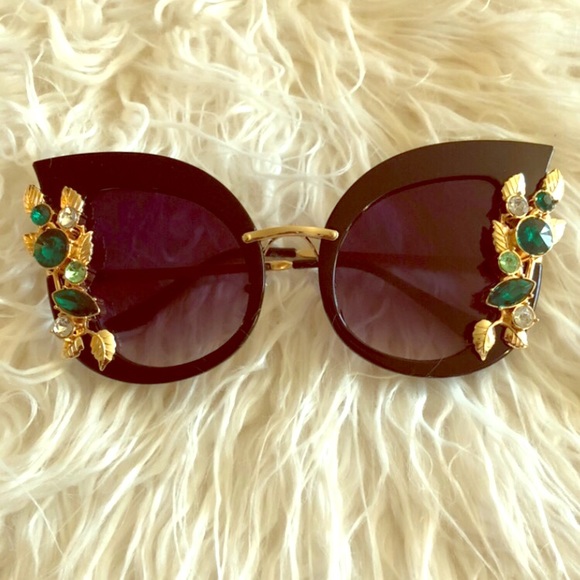 Large Shades- LOWEST SELLING PRICE - Picture 5 of 5